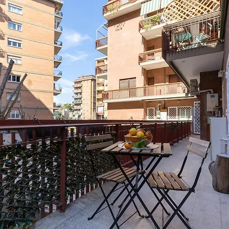 Big Terrace דירה *